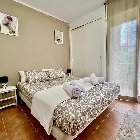 Apartaments Platja D'Aro * بلاتجا ذارو