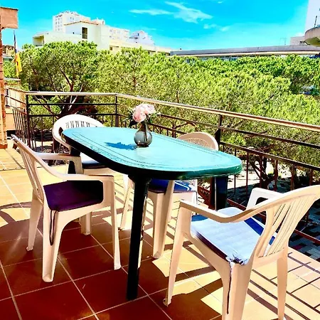 Apartaments Platja D'Aro * بلاتجا ذارو
