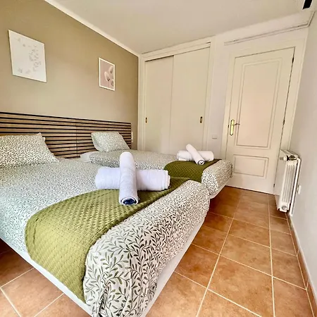 Apartaments Platja D'Aro * بلاتجا ذارو